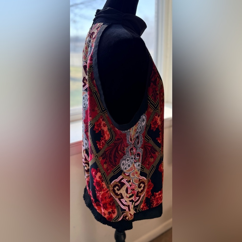 Jones New York chic sleeveless halter mock neck red black gold dressy top Lg EUC - Picture 4 of 12